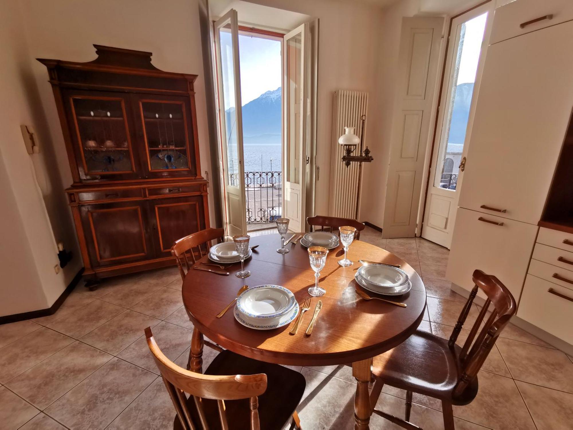 Apartmán Elegant Historic Large House On Lake Como Gravedona Pokoj fotografie